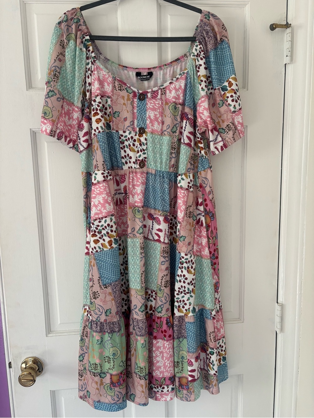 BloomChic Size 14-16 Dress With Pockets